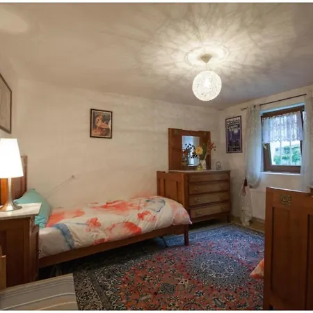 House With 3 Bedrooms In With Wonderful Lake View And Wifi 100 Km From The Beach *