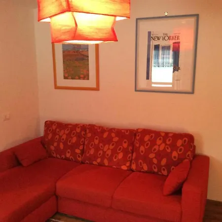 House With 3 Bedrooms In With Wonderful Lake View And Wifi 100 Km From The Beach *