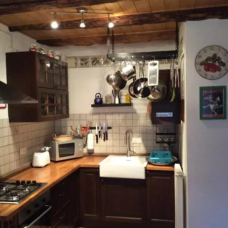別荘 House With 3 Bedrooms In With Wonderful Lake View And Wifi 100 Km From The Beach